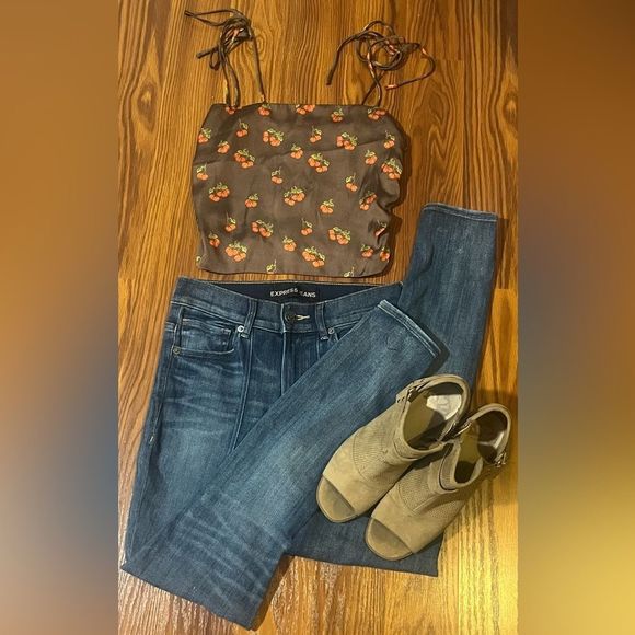 Urban Outfitters Tops - Urban outfitters cropped tank